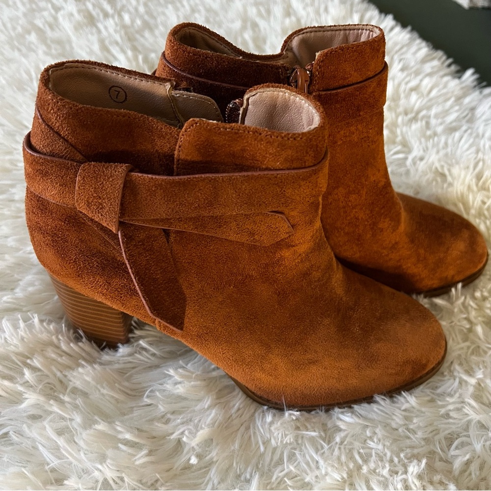 Women's ZBY Caramel Tan Suede Ankle Boots Booties